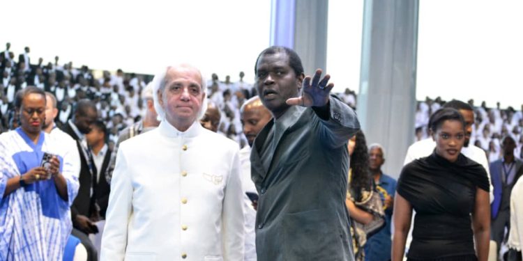 Benny Hinn healing crusade attracts thousands of believers