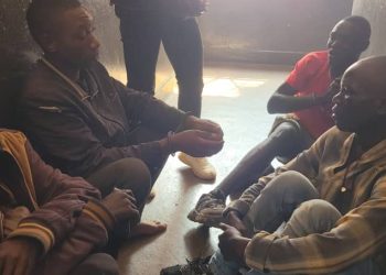 Nine Traffic Jam Car Thieves Arrested