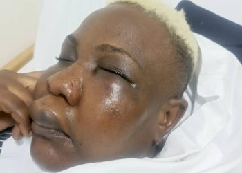 VIDEO! Full Figure Attacked by Two Goons, Hospitalised