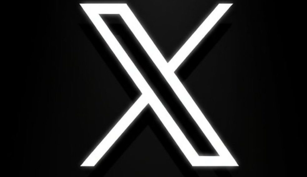 Social Media Platform X Crashes