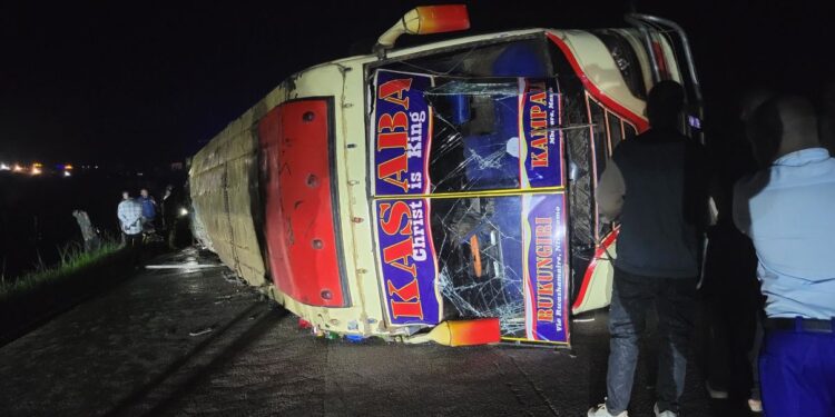 Eight Dead in Easter Monday Road Crash Along Masaka – Mbarara Highway