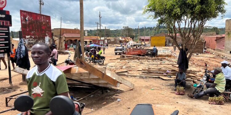 Gov’t Suspends Enforcement of Trade Order Until June