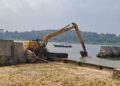 NEMA Demolishes Illegal Perimeter Wall At Ddungu Resort Beach Makindye