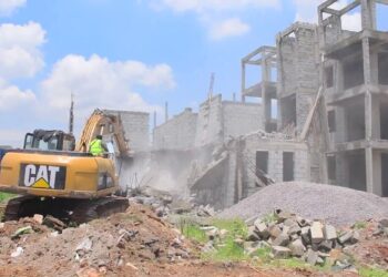 NEMA Razes Down Illegal Houses In Lumpewo – Kajjansi Wetland
